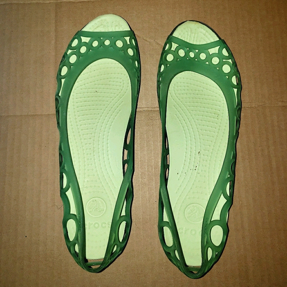 Crocs green jelly peep toe 9